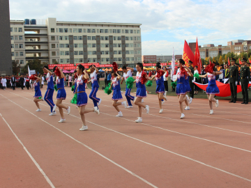 喜报：公司在校运动会中获得学生女子团体第六名的佳绩