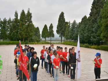 大阳集团娱乐网址8722、上海科技大学暑期三下乡服务队赴宣威市羊场镇开展“精准扶贫·科技支农”社会实践活动